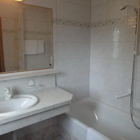 Kaiserhotel Neuwirt اوبرندورف ان تيرول