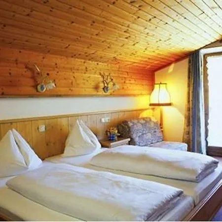 Kaiserhotel Neuwirt 3*