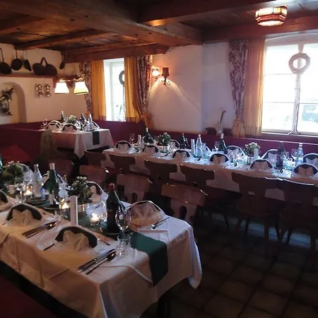 Kaiserhotel Neuwirt 3*