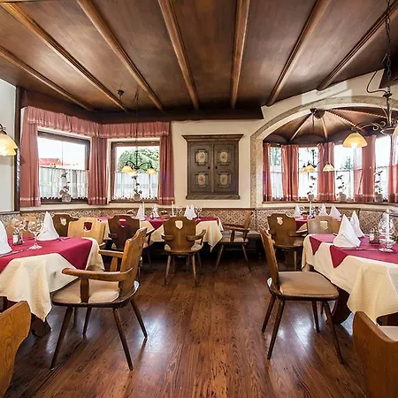 Kaiserhotel Neuwirt اوبرندورف ان تيرول