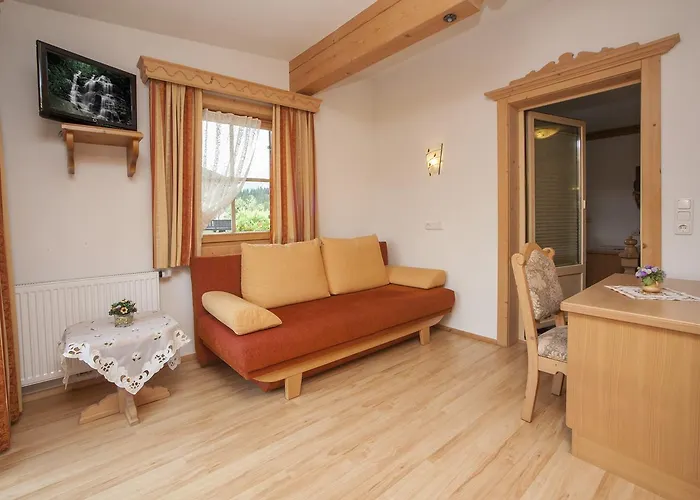 Kaiserhotel Neuwirt 3*