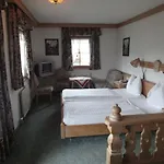 Szálloda Kaiserhotel Neuwirt 3*