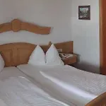 Otel Kaiserhotel Neuwirt 3*