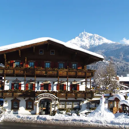 Kaiserhotel Neuwirt فندق اوبرندورف ان تيرول