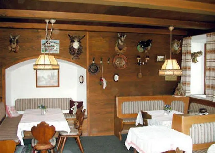 Kaiserhotel Neuwirt فندق