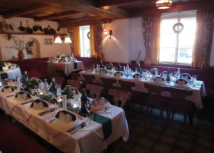 Kaiserhotel Neuwirt 3*